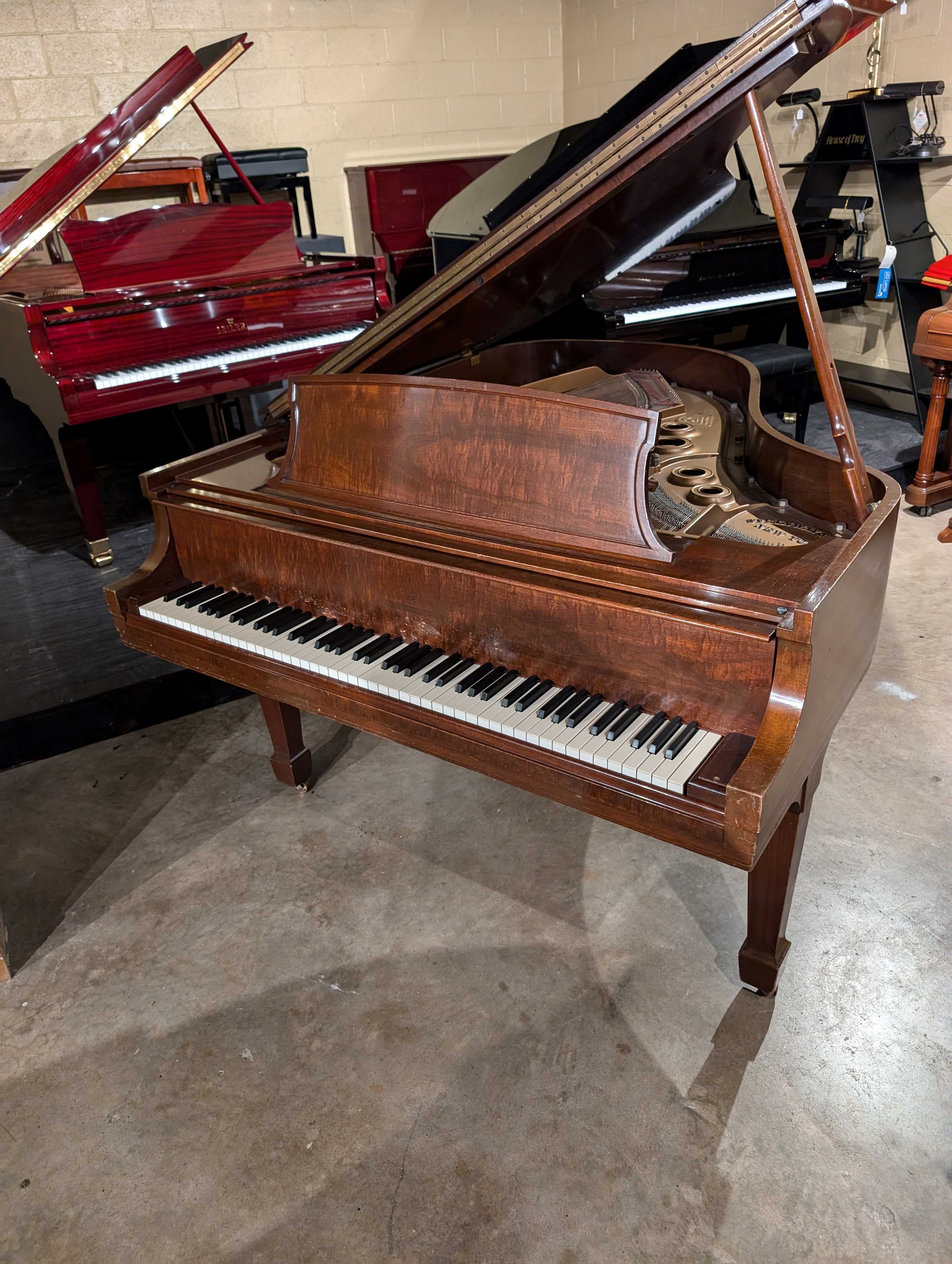 Steinway L Grand