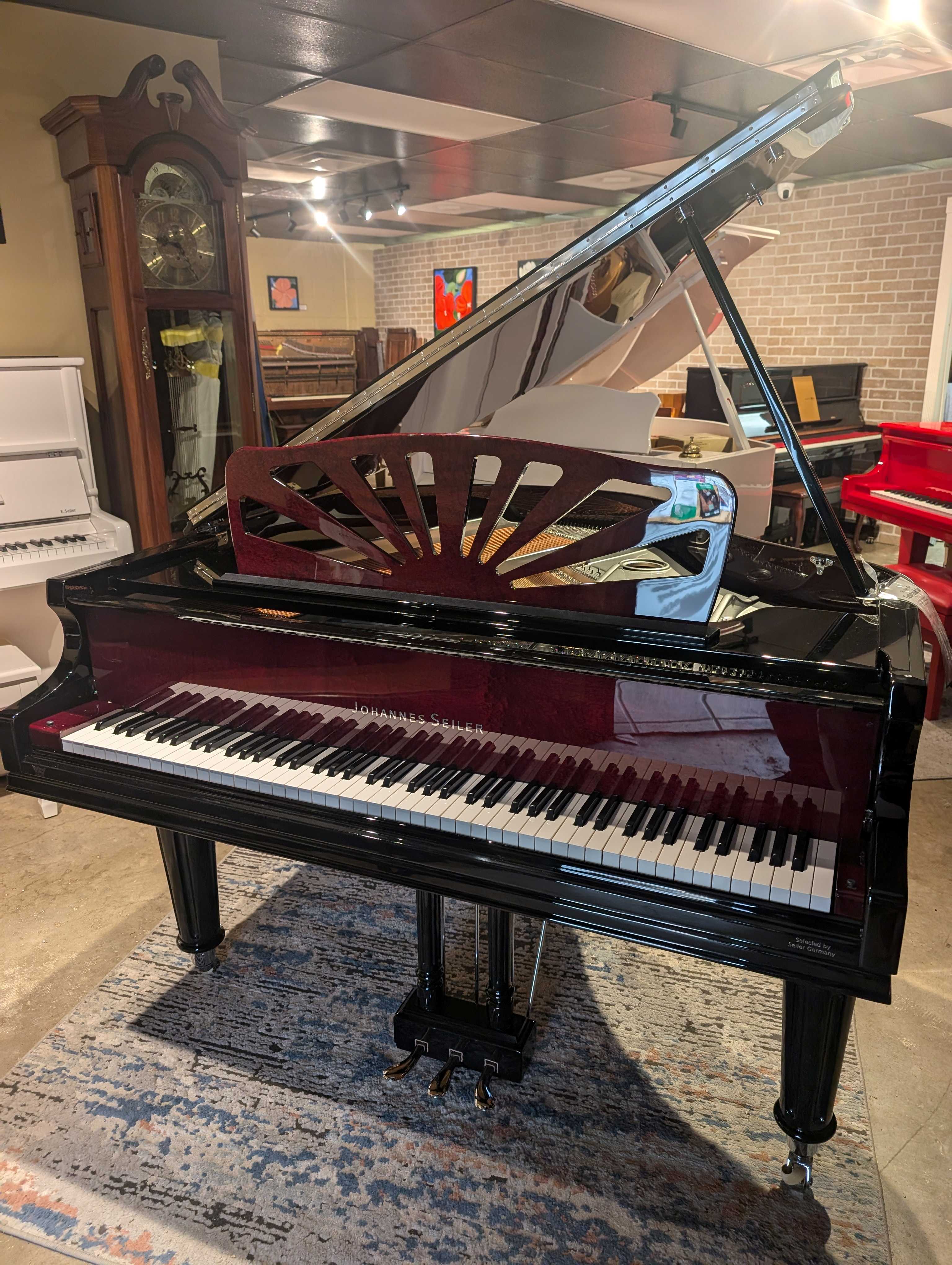 Seiler Round Leg Chrome